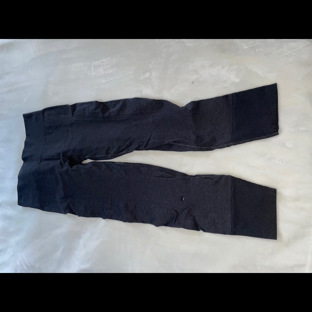 Lululemon yoga pants